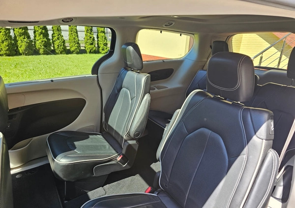 Chrysler Pacifica cena 240957 przebieg: 23283, rok produkcji 2022 z Sompolno małe 436